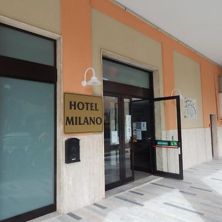 Hotel Milano Loano Esterno foto