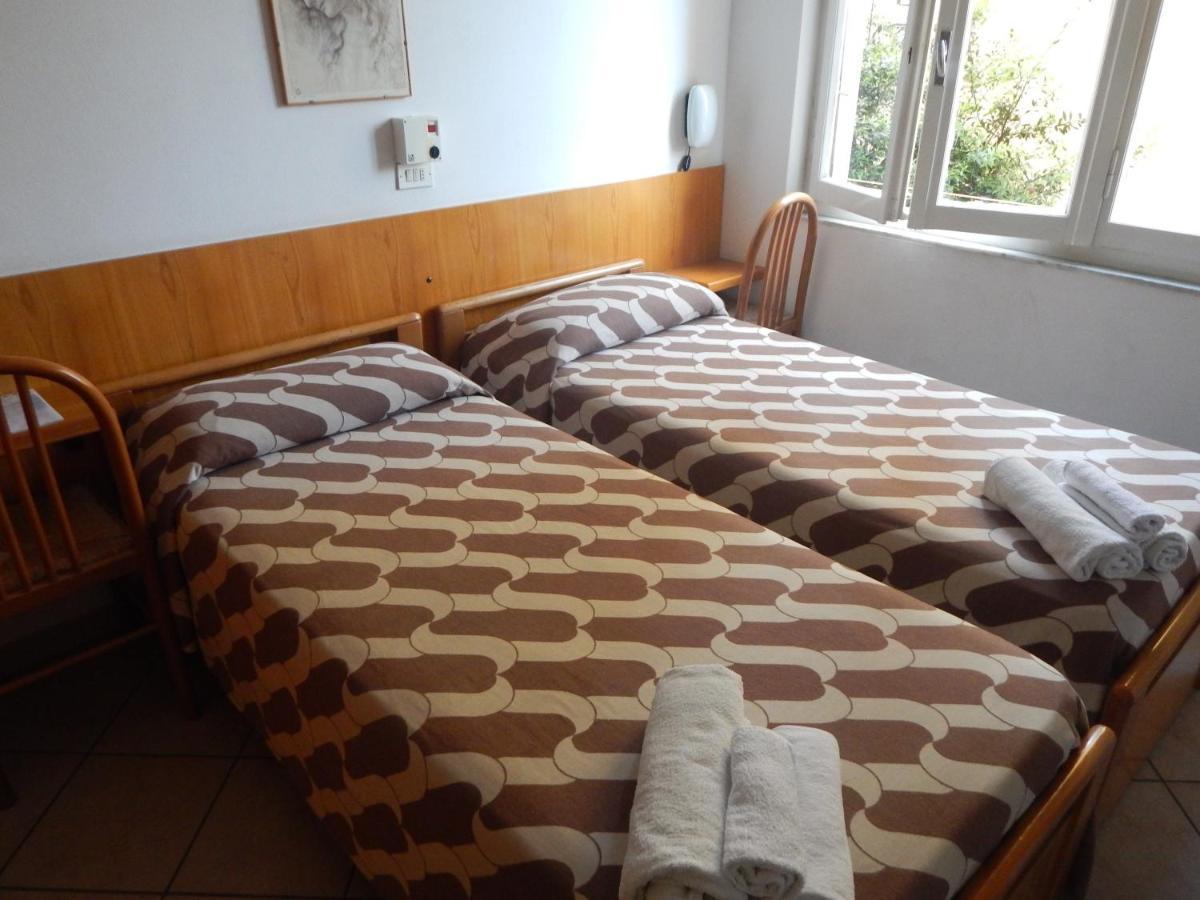Hotel Milano Loano Esterno foto