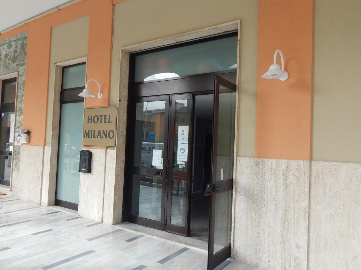 Hotel Milano Loano Esterno foto